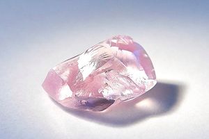 The most expensive pink diamond in history is Alrosa